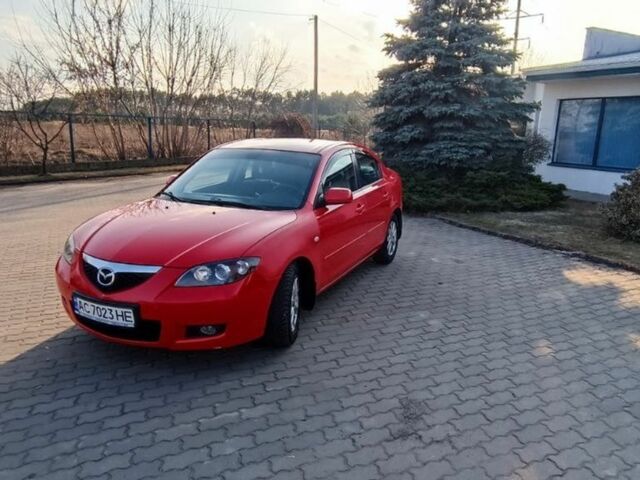 Красный Мазда 3, объемом двигателя 1.6 л и пробегом 180 тыс. км за 5800 $, фото 1 на Automoto.ua