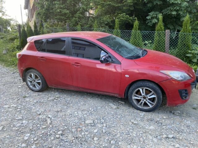 Красный Мазда 3, объемом двигателя 1.6 л и пробегом 130 тыс. км за 715 $, фото 1 на Automoto.ua