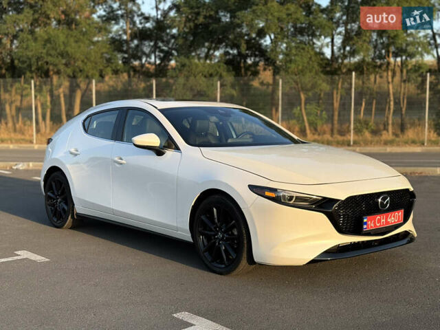 Мазда 3, объемом двигателя 0 л и пробегом 14 тыс. км за 20999 $, фото 1 на Automoto.ua