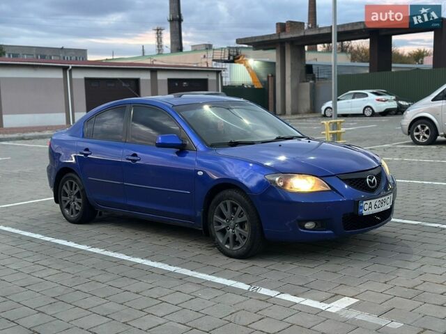 Мазда 3, объемом двигателя 2 л и пробегом 250 тыс. км за 2999 $, фото 1 на Automoto.ua