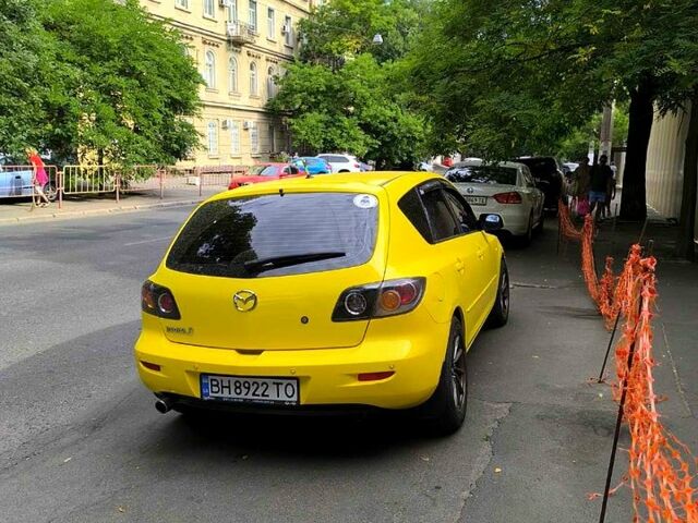 Желтый Мазда 3, объемом двигателя 1.6 л и пробегом 185 тыс. км за 5000 $, фото 1 на Automoto.ua