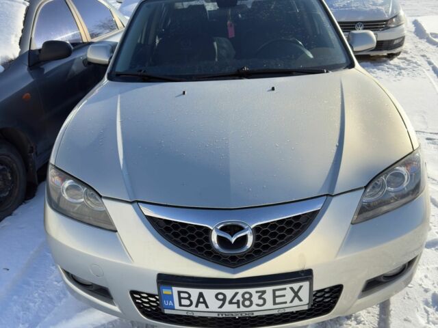 Желтый Мазда 3, объемом двигателя 1.6 л и пробегом 2 тыс. км за 4500 $, фото 1 на Automoto.ua