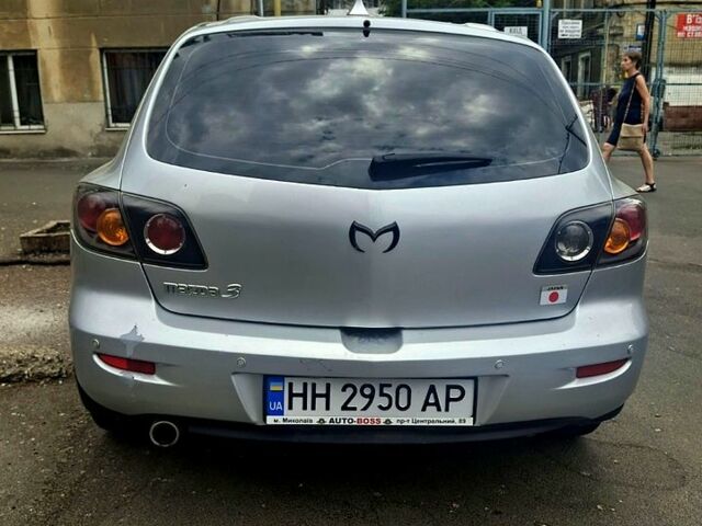 Серый Мазда 3, объемом двигателя 2 л и пробегом 221 тыс. км за 3500 $, фото 1 на Automoto.ua