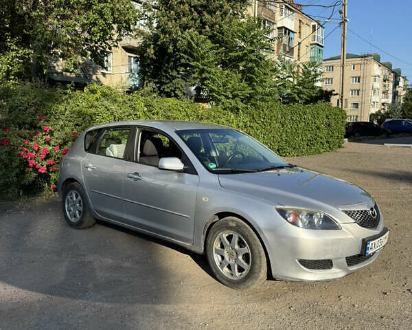 Серый Мазда 3, объемом двигателя 1.6 л и пробегом 186 тыс. км за 4500 $, фото 1 на Automoto.ua