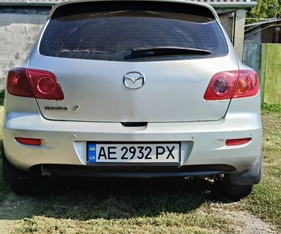 Сірий Мазда 3, об'ємом двигуна 1.6 л та пробігом 300 тис. км за 2796 $, фото 1 на Automoto.ua