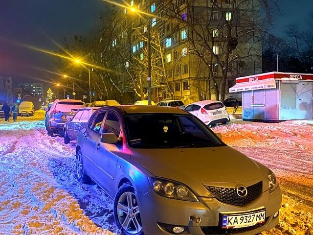 Серый Мазда 3, объемом двигателя 1.6 л и пробегом 287 тыс. км за 3500 $, фото 1 на Automoto.ua