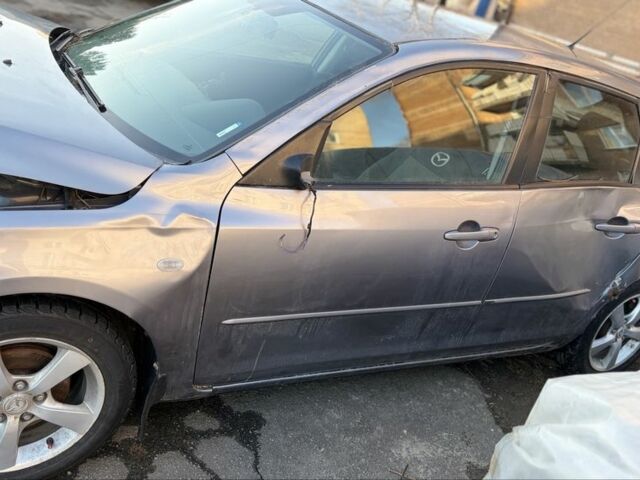 Сірий Мазда 3, об'ємом двигуна 1.6 л та пробігом 245 тис. км за 2300 $, фото 1 на Automoto.ua