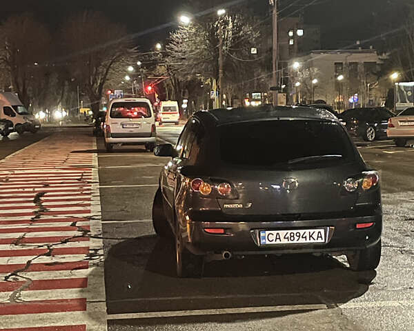 Серый Мазда 3, объемом двигателя 1.6 л и пробегом 274 тыс. км за 5200 $, фото 1 на Automoto.ua