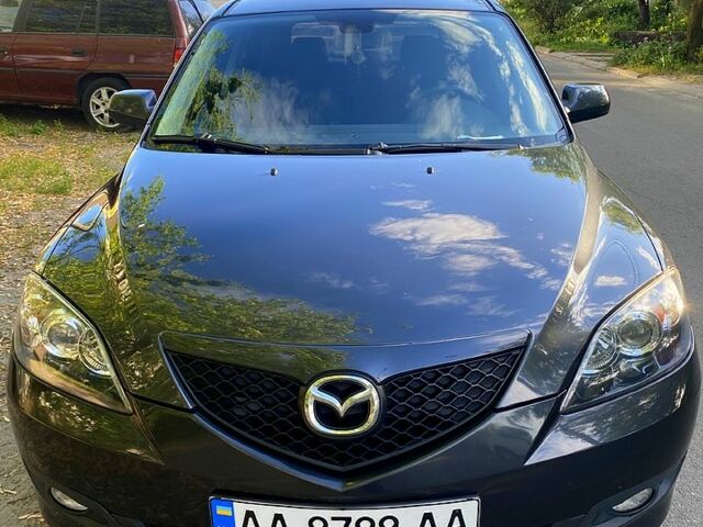 Серый Мазда 3, объемом двигателя 1.6 л и пробегом 196 тыс. км за 5700 $, фото 1 на Automoto.ua