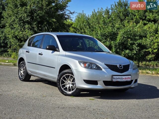 Серый Мазда 3, объемом двигателя 1.6 л и пробегом 250 тыс. км за 4299 $, фото 1 на Automoto.ua