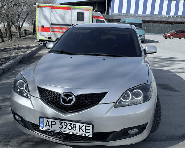 Серый Мазда 3, объемом двигателя 1.6 л и пробегом 256 тыс. км за 6500 $, фото 1 на Automoto.ua