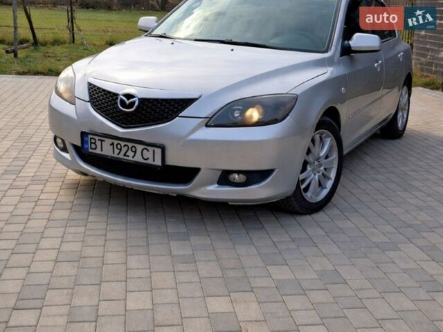 Серый Мазда 3, объемом двигателя 1.6 л и пробегом 290 тыс. км за 2950 $, фото 1 на Automoto.ua