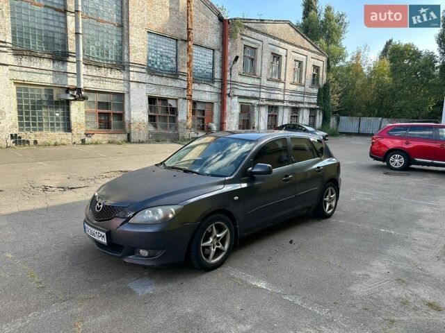 Серый Мазда 3, объемом двигателя 2 л и пробегом 281 тыс. км за 2500 $, фото 1 на Automoto.ua
