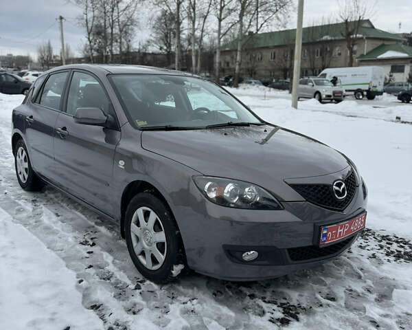 Серый Мазда 3, объемом двигателя 1.6 л и пробегом 239 тыс. км за 6300 $, фото 1 на Automoto.ua