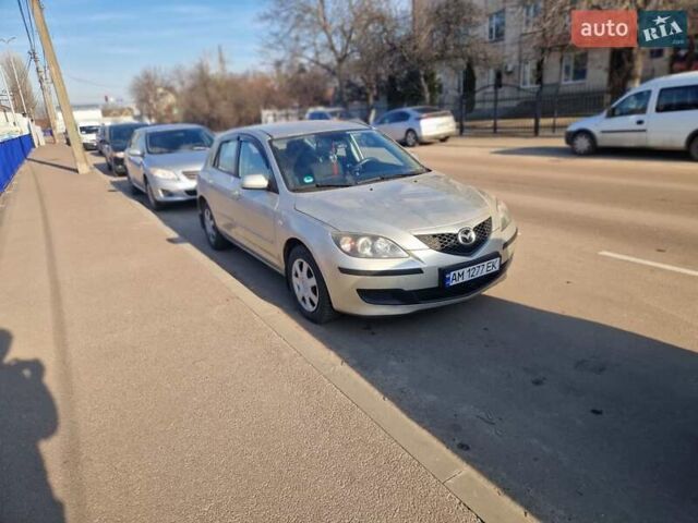 Серый Мазда 3, объемом двигателя 1.56 л и пробегом 320 тыс. км за 5800 $, фото 1 на Automoto.ua