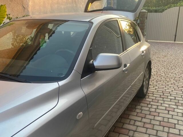 Сірий Мазда 3, об'ємом двигуна 2 л та пробігом 177 тис. км за 5500 $, фото 1 на Automoto.ua