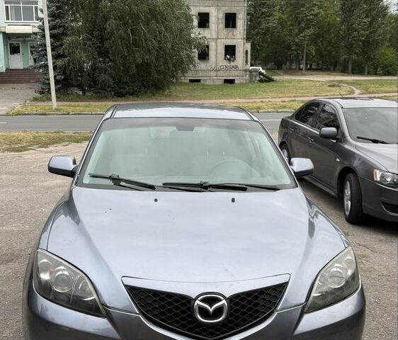 Сірий Мазда 3, об'ємом двигуна 1.6 л та пробігом 250 тис. км за 2990 $, фото 1 на Automoto.ua