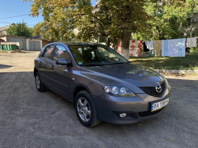 Серый Мазда 3, объемом двигателя 0 л и пробегом 300 тыс. км за 4509 $, фото 1 на Automoto.ua
