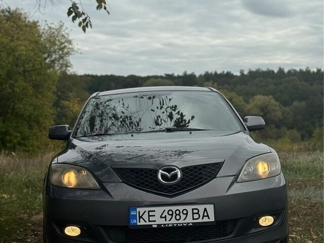 Серый Мазда 3, объемом двигателя 1.6 л и пробегом 252 тыс. км за 5015 $, фото 1 на Automoto.ua