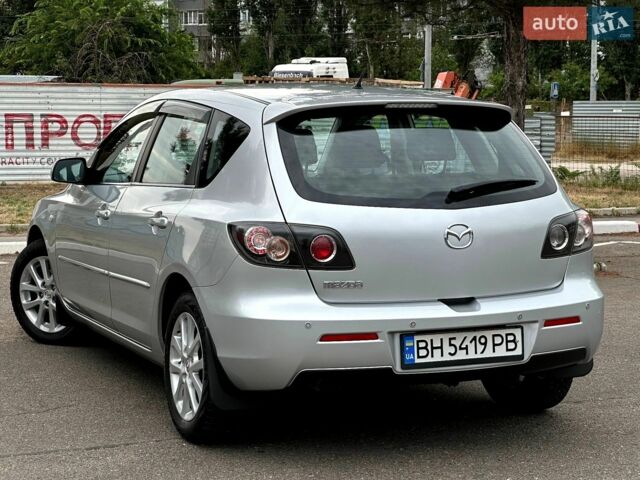 Сірий Мазда 3, об'ємом двигуна 1.6 л та пробігом 214 тис. км за 5600 $, фото 1 на Automoto.ua