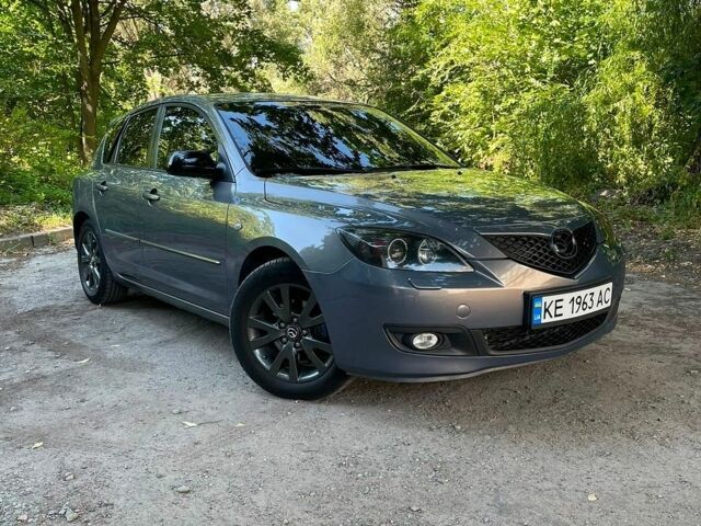 Серый Мазда 3, объемом двигателя 1.6 л и пробегом 230 тыс. км за 5300 $, фото 1 на Automoto.ua