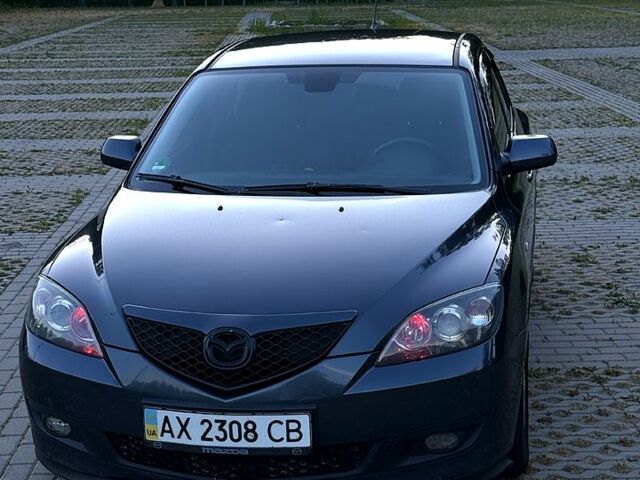 Серый Мазда 3, объемом двигателя 1.6 л и пробегом 218 тыс. км за 5500 $, фото 1 на Automoto.ua