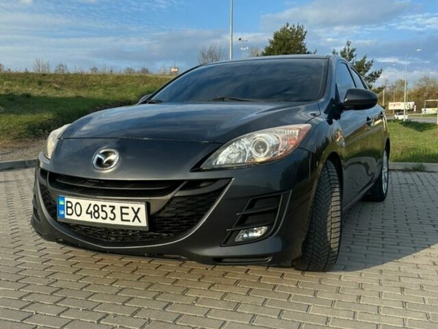 Сірий Мазда 3, об'ємом двигуна 1.6 л та пробігом 263 тис. км за 6600 $, фото 1 на Automoto.ua