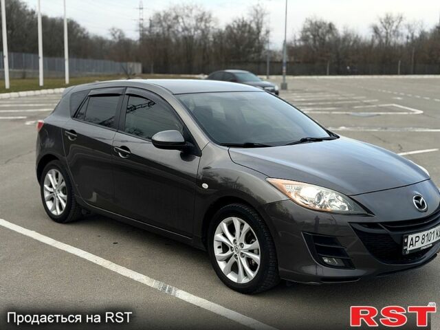Сірий Мазда 3, об'ємом двигуна 1.6 л та пробігом 21000 тис. км за 7500 $, фото 1 на Automoto.ua