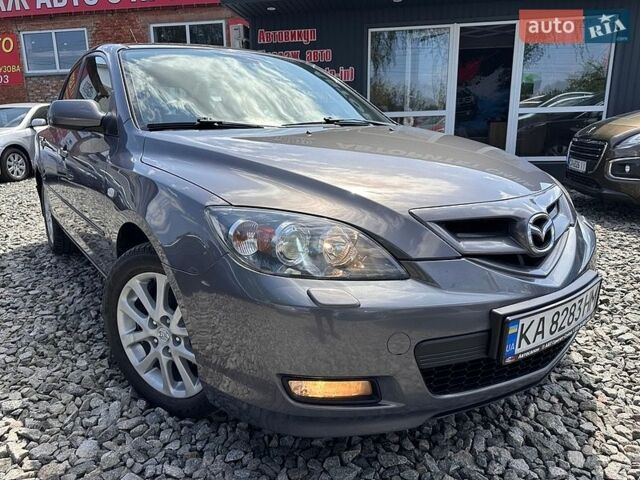 Серый Мазда 3, объемом двигателя 1.6 л и пробегом 141 тыс. км за 5900 $, фото 1 на Automoto.ua