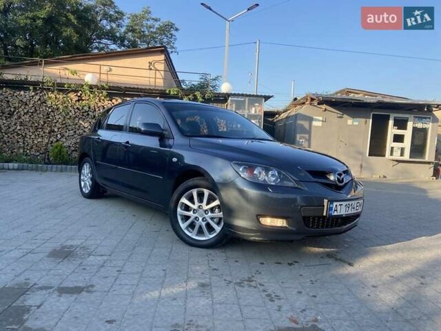 Серый Мазда 3, объемом двигателя 1.6 л и пробегом 210 тыс. км за 5899 $, фото 1 на Automoto.ua