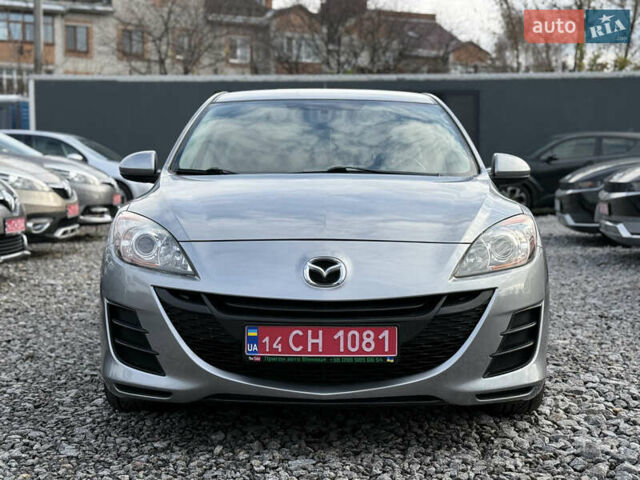 Серый Мазда 3, объемом двигателя 1.6 л и пробегом 229 тыс. км за 6750 $, фото 1 на Automoto.ua