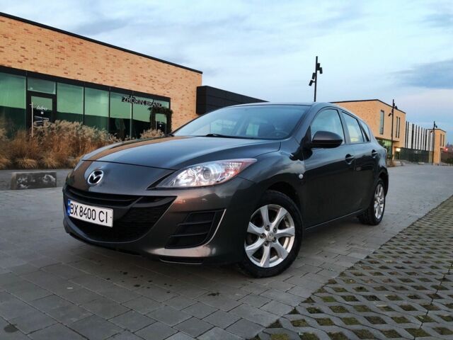 Серый Мазда 3, объемом двигателя 1.6 л и пробегом 268 тыс. км за 7000 $, фото 1 на Automoto.ua