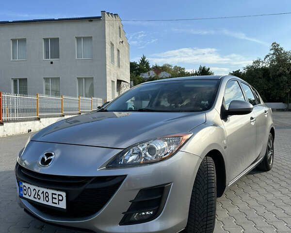 Сірий Мазда 3, об'ємом двигуна 1.6 л та пробігом 110 тис. км за 7500 $, фото 1 на Automoto.ua