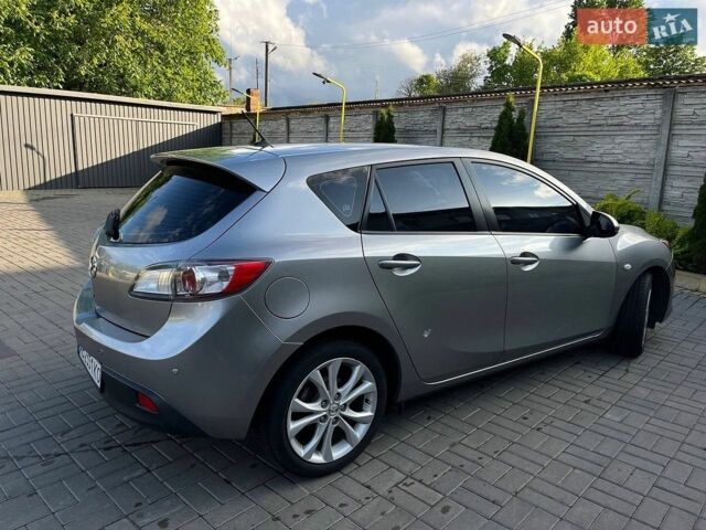 Сірий Мазда 3, об'ємом двигуна 1.56 л та пробігом 319 тис. км за 6000 $, фото 1 на Automoto.ua