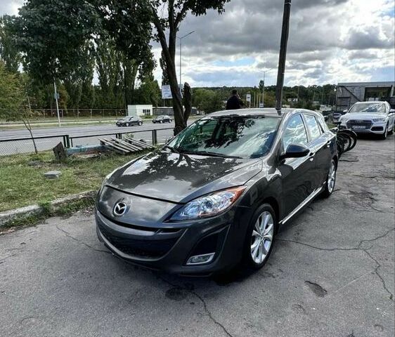 Серый Мазда 3, объемом двигателя 2.5 л и пробегом 240 тыс. км за 8500 $, фото 1 на Automoto.ua