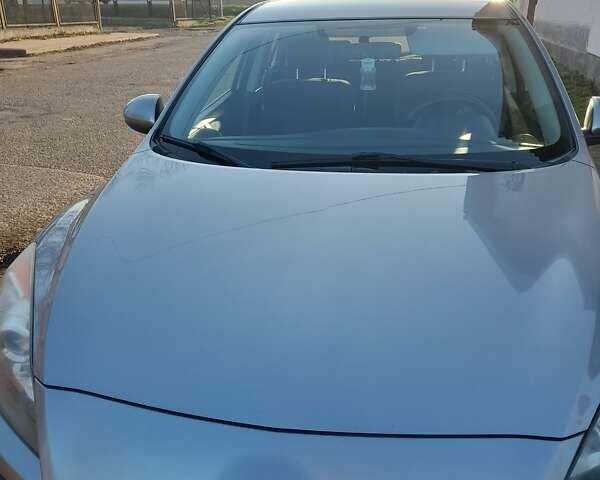 Серый Мазда 3, объемом двигателя 1.6 л и пробегом 157 тыс. км за 7300 $, фото 1 на Automoto.ua