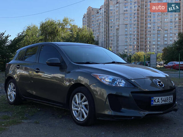 Серый Мазда 3, объемом двигателя 2 л и пробегом 150 тыс. км за 8599 $, фото 1 на Automoto.ua