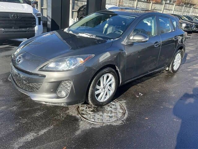 Сірий Мазда 3, об'ємом двигуна 2 л та пробігом 80 тис. км за 3700 $, фото 1 на Automoto.ua