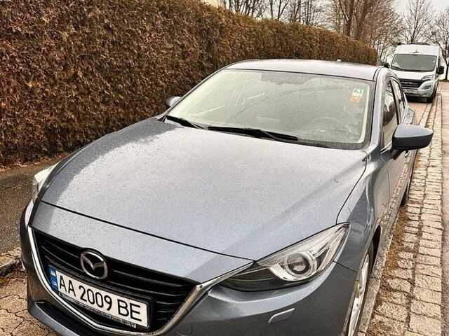 Сірий Мазда 3, об'ємом двигуна 1.5 л та пробігом 187 тис. км за 9500 $, фото 1 на Automoto.ua