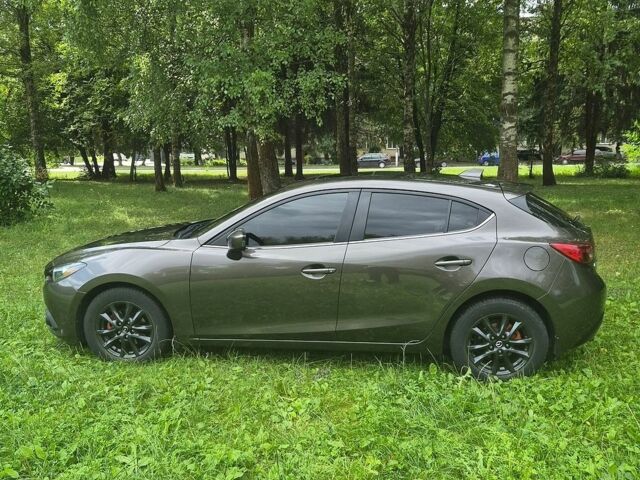 Серый Мазда 3, объемом двигателя 2 л и пробегом 154 тыс. км за 10500 $, фото 1 на Automoto.ua