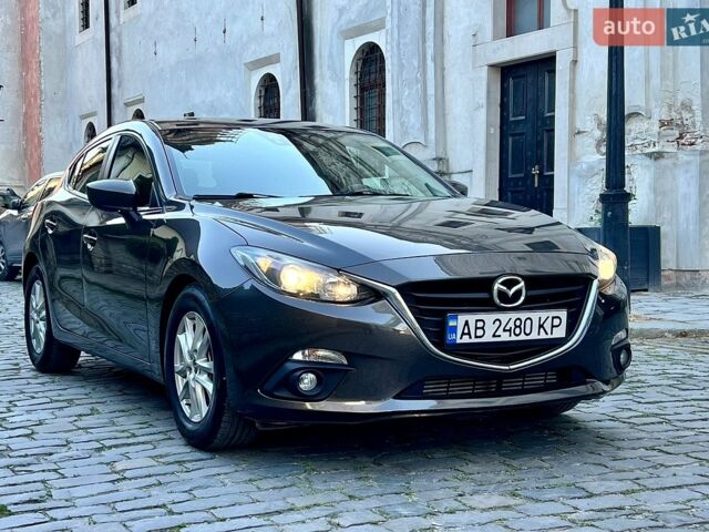 Серый Мазда 3, объемом двигателя 2.19 л и пробегом 239 тыс. км за 10850 $, фото 1 на Automoto.ua