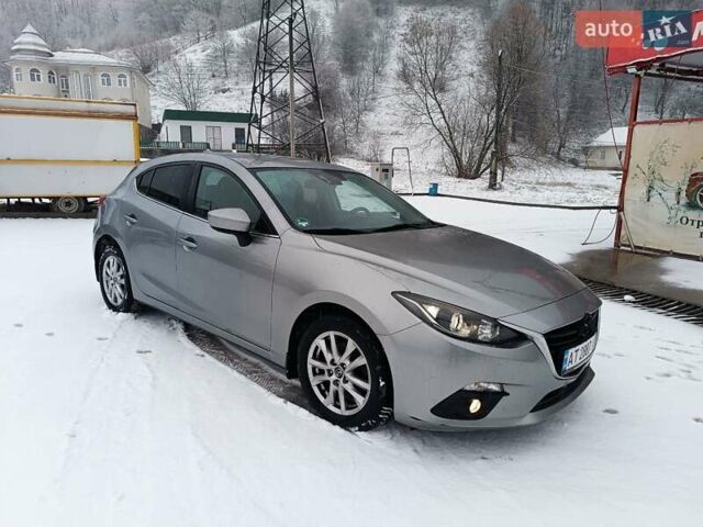 Серый Мазда 3, объемом двигателя 2.19 л и пробегом 247 тыс. км за 10000 $, фото 1 на Automoto.ua