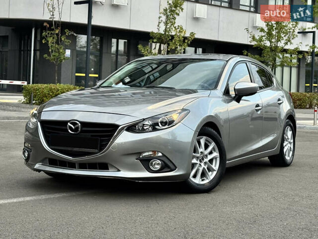 Серый Мазда 3, объемом двигателя 2 л и пробегом 165 тыс. км за 11499 $, фото 1 на Automoto.ua