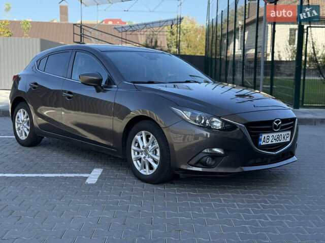 Серый Мазда 3, объемом двигателя 2.2 л и пробегом 235 тыс. км за 11900 $, фото 1 на Automoto.ua