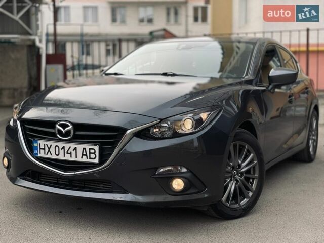 Серый Мазда 3, объемом двигателя 2.19 л и пробегом 266 тыс. км за 10399 $, фото 1 на Automoto.ua