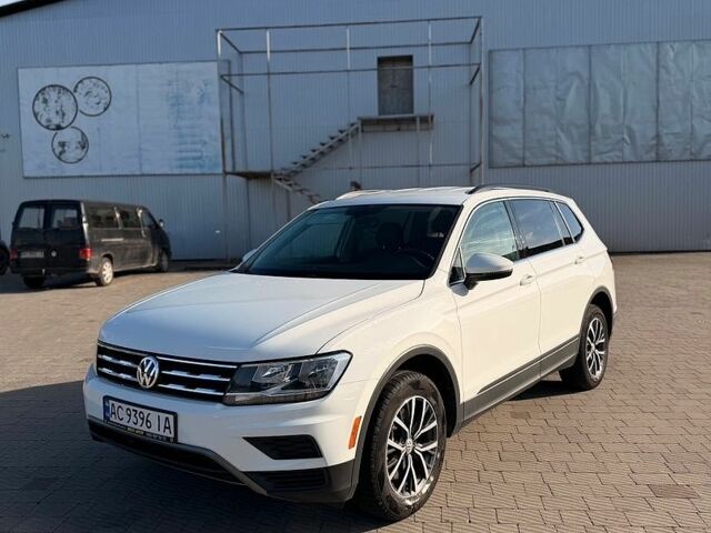 Серый Мазда 3, объемом двигателя 0 л и пробегом 138 тыс. км за 12500 $, фото 1 на Automoto.ua