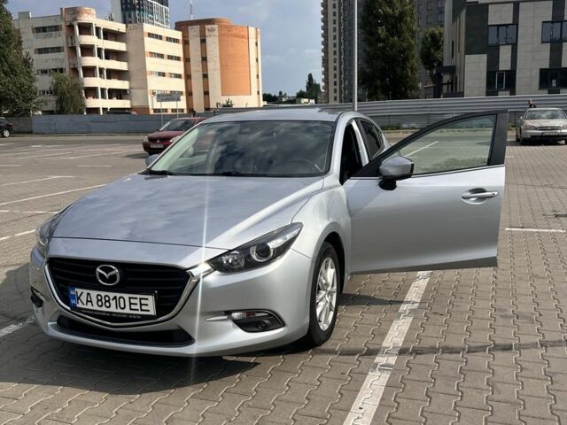 Серый Мазда 3, объемом двигателя 1.5 л и пробегом 143 тыс. км за 11700 $, фото 1 на Automoto.ua