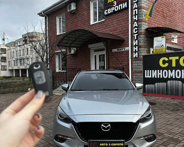 Серый Мазда 3, объемом двигателя 2.4 л и пробегом 101 тыс. км за 10800 $, фото 1 на Automoto.ua