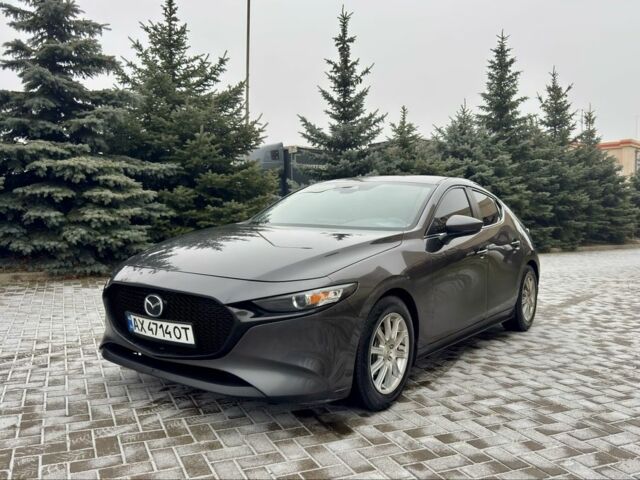 Серый Мазда 3, объемом двигателя 2.5 л и пробегом 135 тыс. км за 14999 $, фото 1 на Automoto.ua