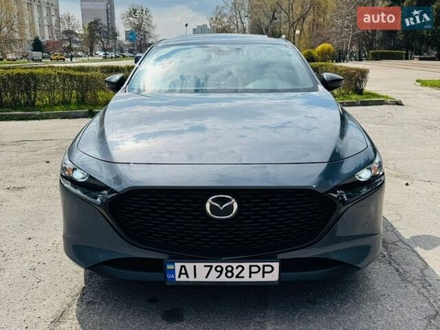 Серый Мазда 3, объемом двигателя 2.49 л и пробегом 11 тыс. км за 21350 $, фото 1 на Automoto.ua